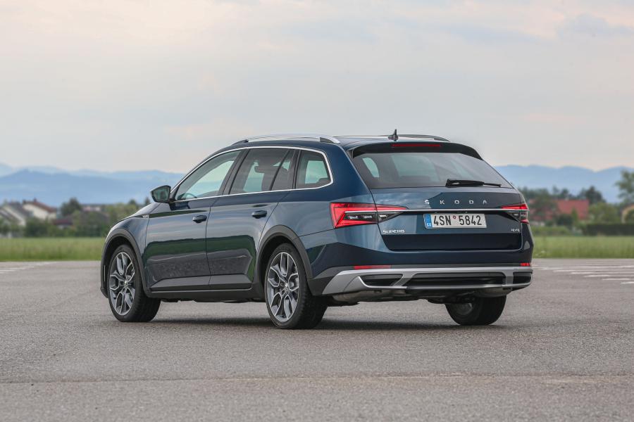  Skoda Superb Scout 2019 года  (WW) (фото 37 из 72)